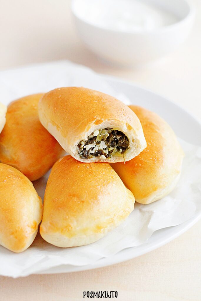 Pieczone pierożki ze szpinakiem