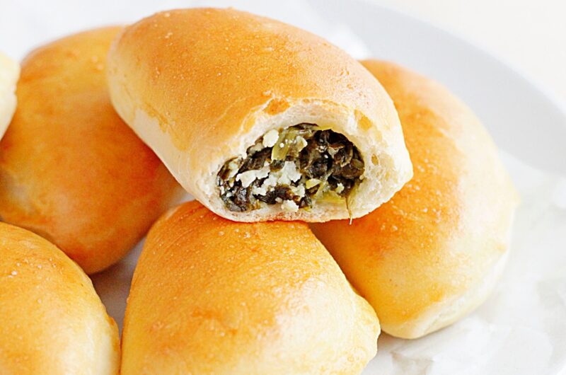 Pieczone pierożki ze szpinakiem