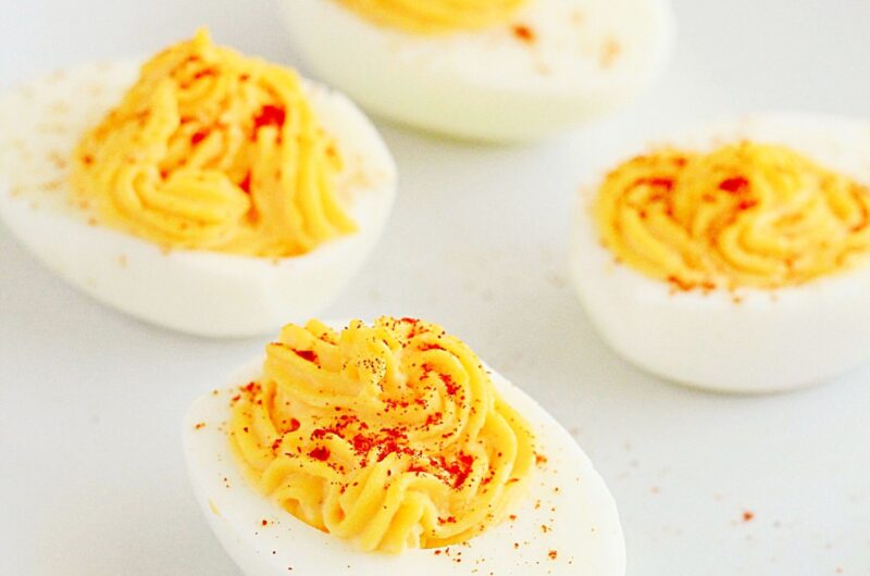 Jajka faszerowane pastą chrzanową