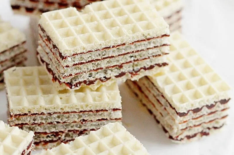 Wafle przekładane masą kakaową