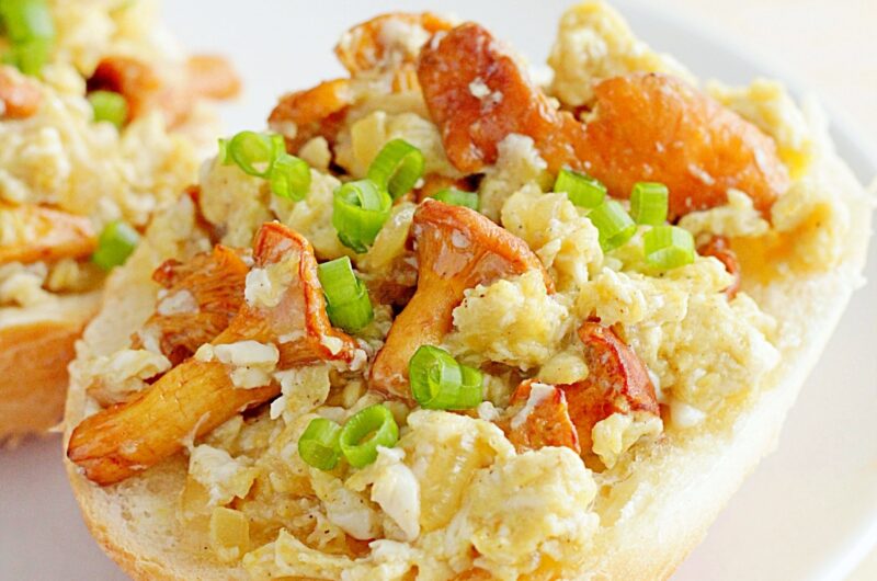 Jajecznica z kurkami