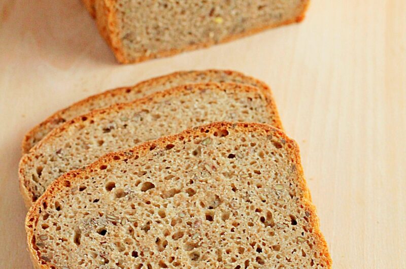 Chleb mieszany na zakwasie z siemieniem lnianym