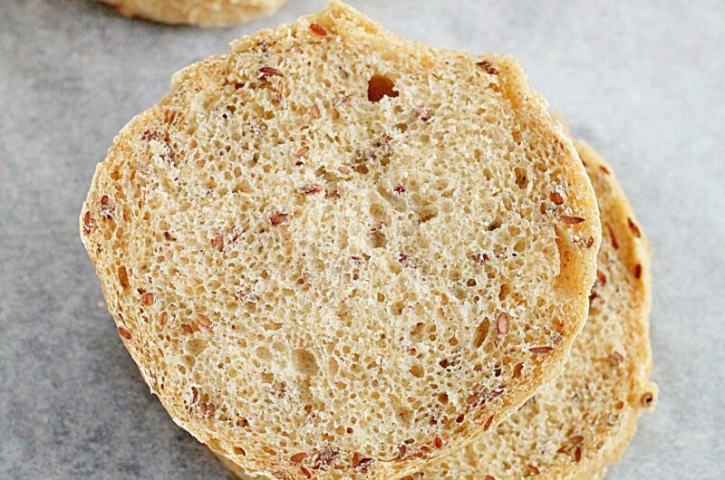 Bułki z mielonym siemieniem lnianym