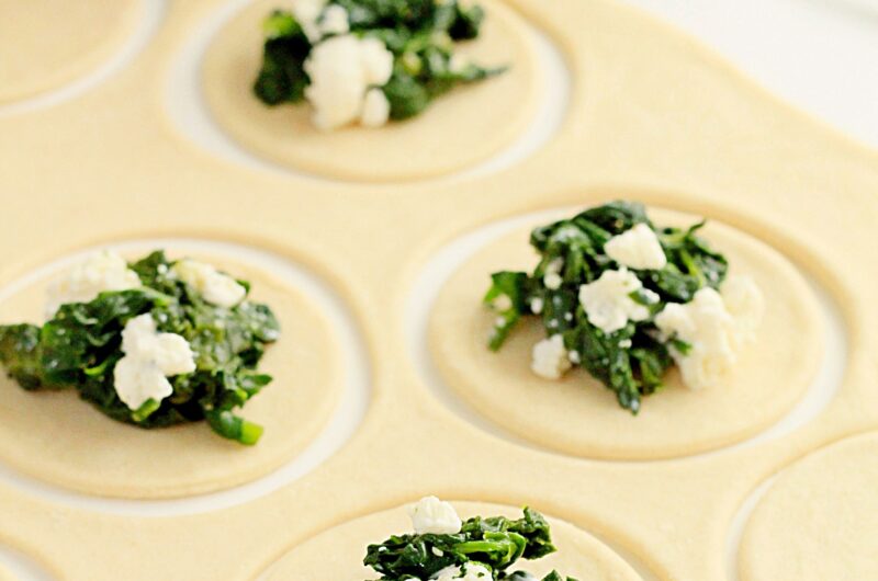 Pierogi ze szpinakiem i fetą