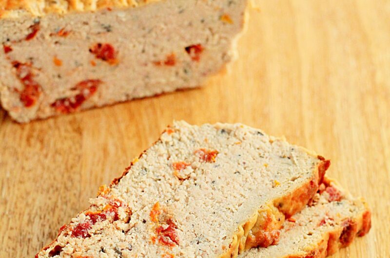 Pasztet drobiowy z suszonymi pomidorami