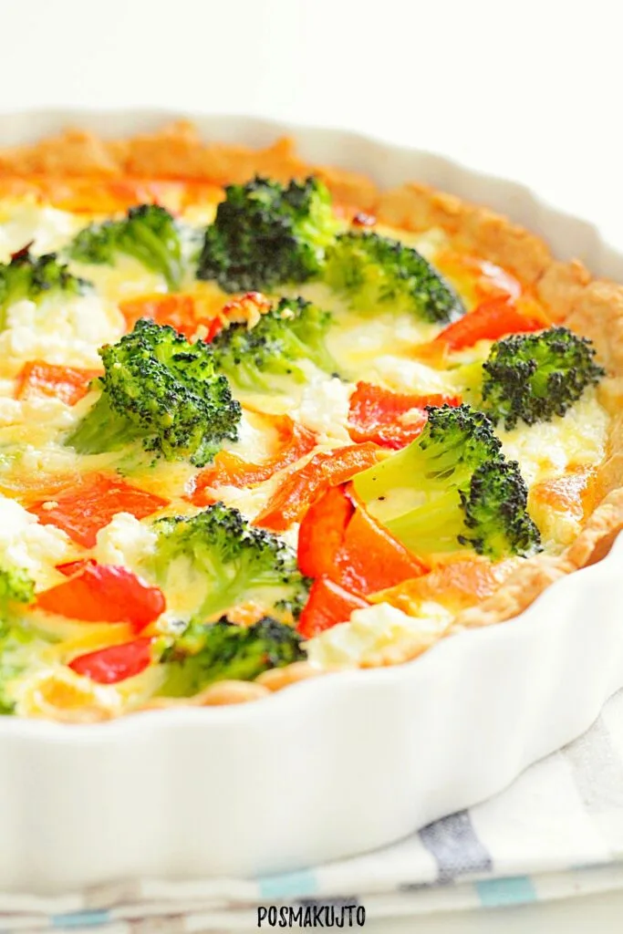 Tarta z warzywami i serem feta