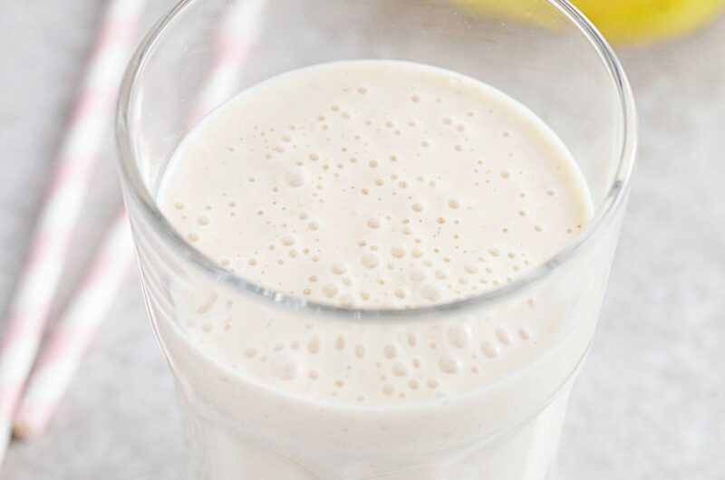 Koktajl bananowy z masłem orzechowym