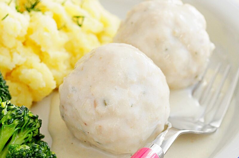 Pulpety rybne w sosie chrzanowym