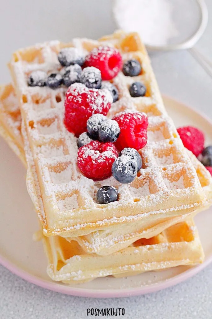 Przepis na chrupiące gofry – idealne na śniadanie i deser
