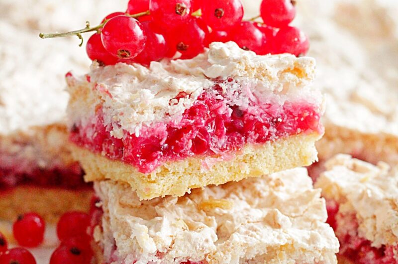 Ciasto kruche z porzeczkami i kokosową bezą