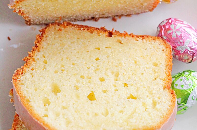 Babka ucierana z kremowym serkiem