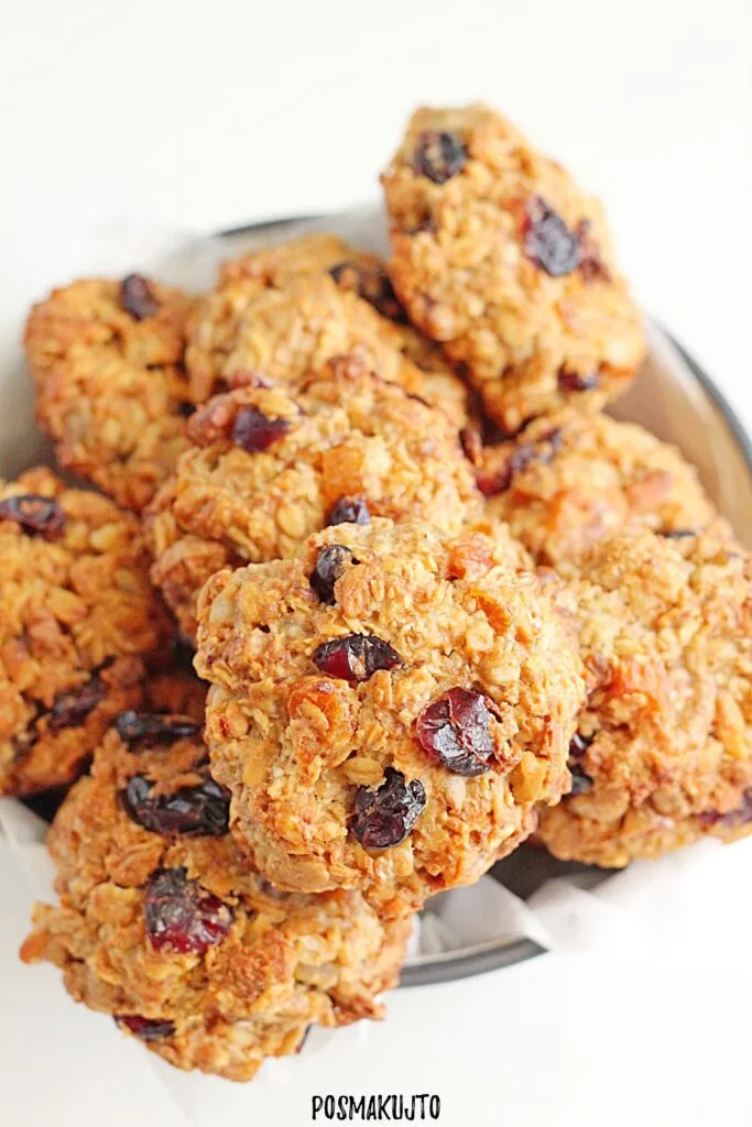 Ciasteczka owsiane z bakaliami