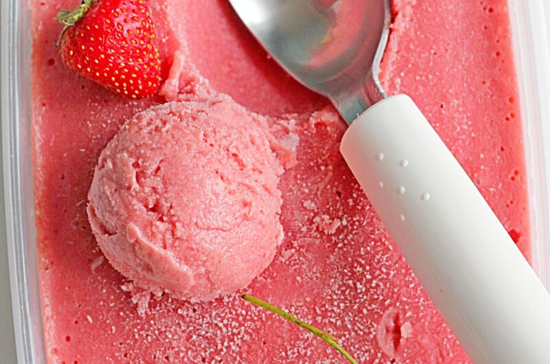 Domowe lody truskawkowo-bananowe bez maszynki