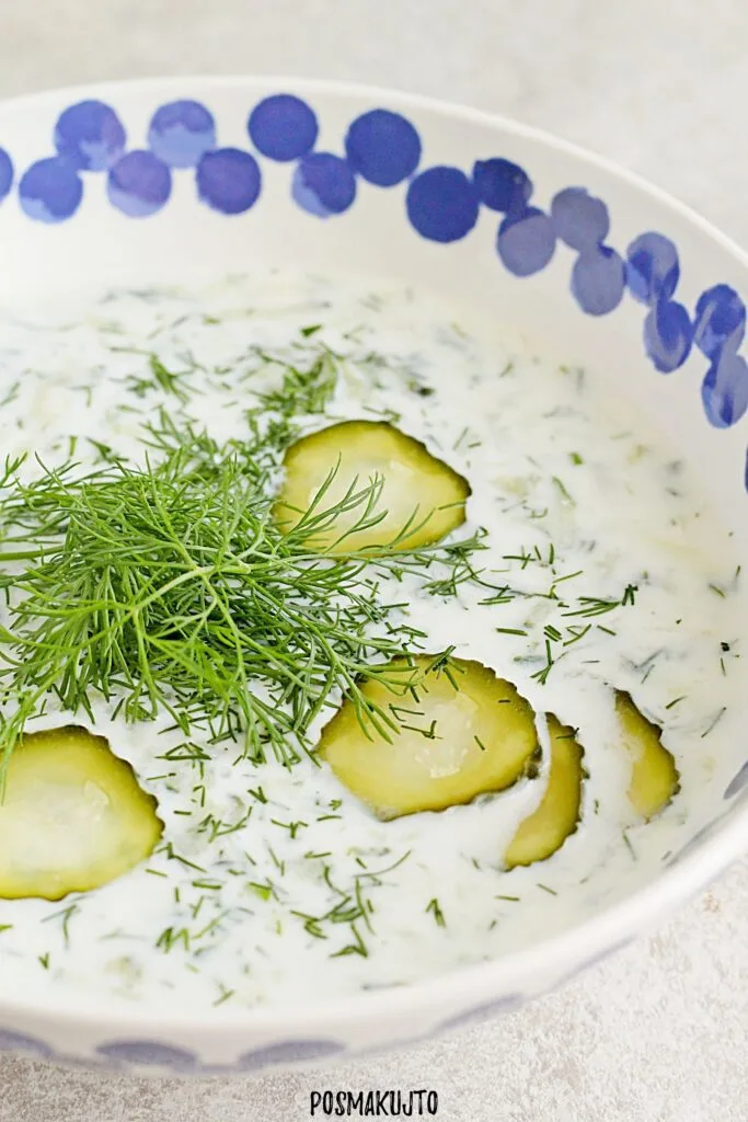 Chłodnik z ogórków małosolnych
