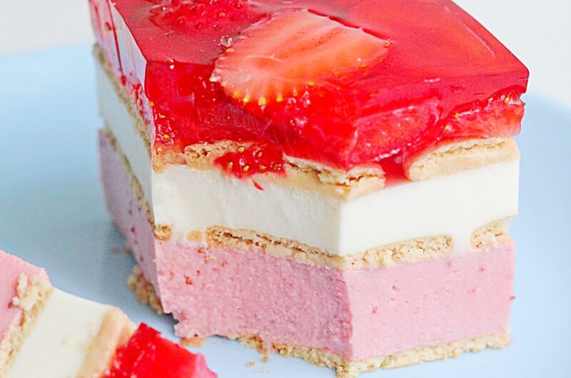 Ciasto z truskawkami bez pieczenia