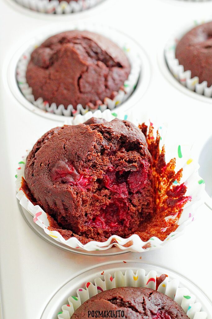 muffiny czekoladowe z wisniami