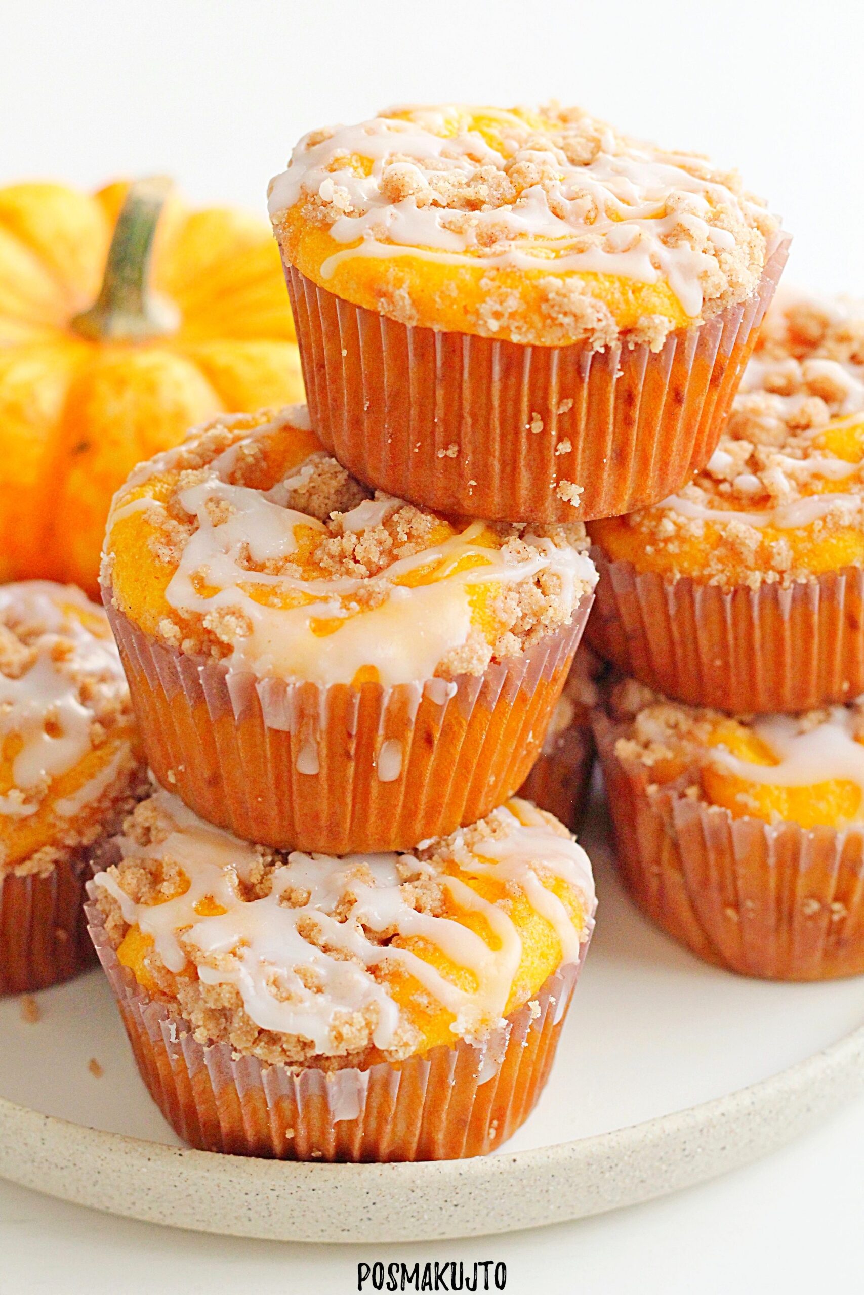 Muffiny dyniowe z kruszonką i lukrem