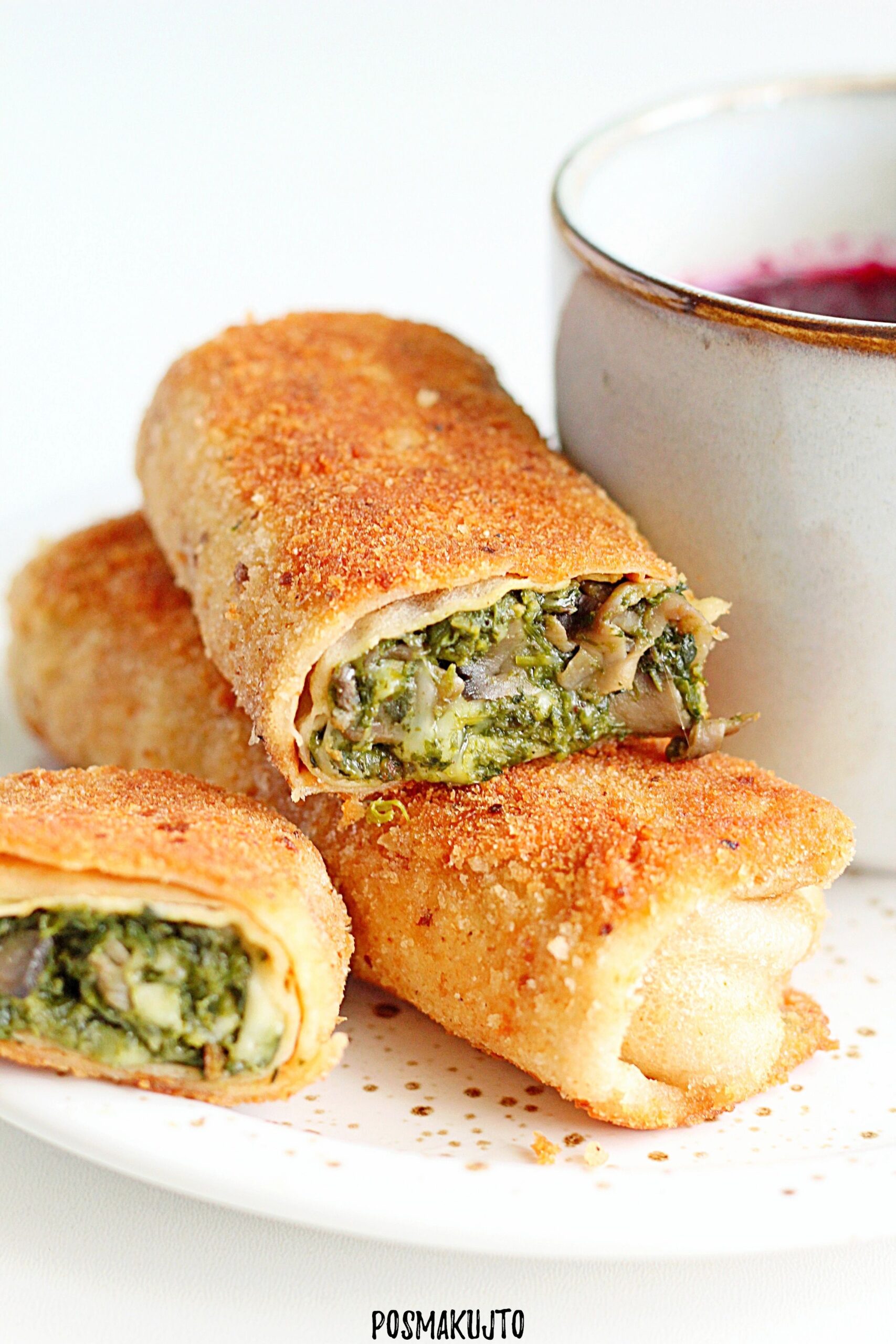 krokiety ze szpinakiem pieczarkami i serem