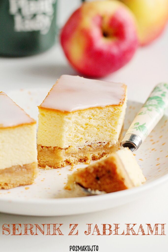 sernik z jabłkami